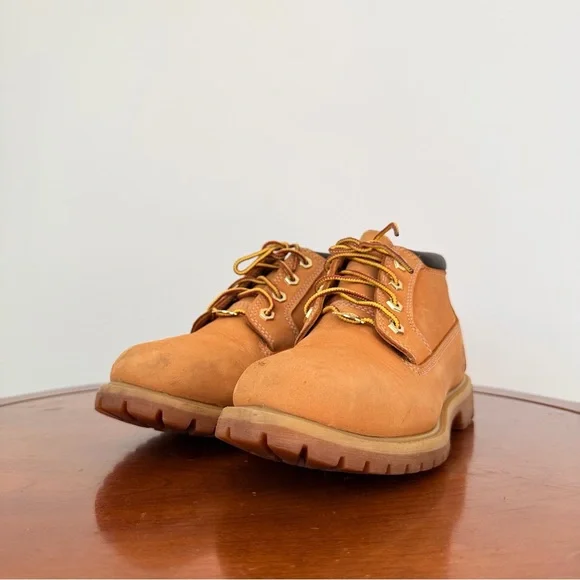 Timberland Women's Nellie Waterproof Nubuck Chukka Boots | US 7.5 - Picture 4 of 8